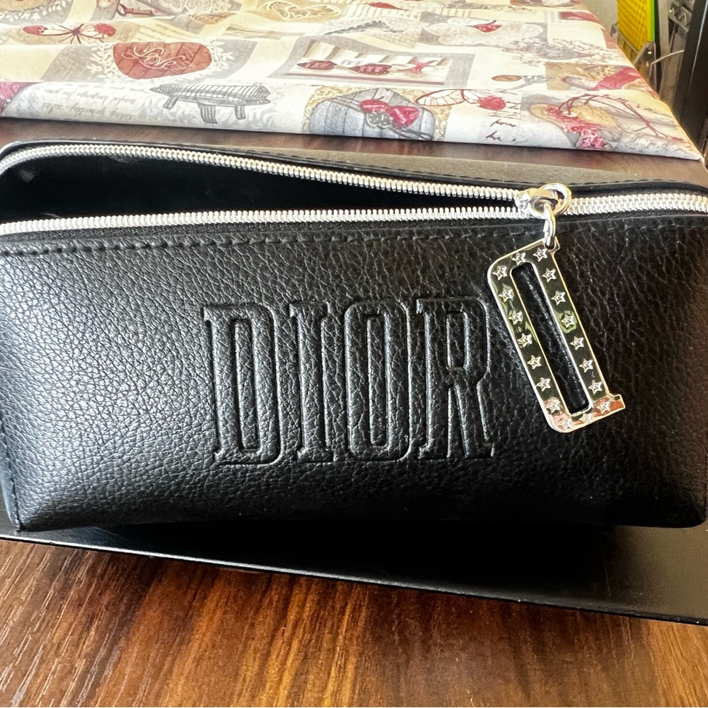 Cosmetic Pouch bag DIOR like new , black